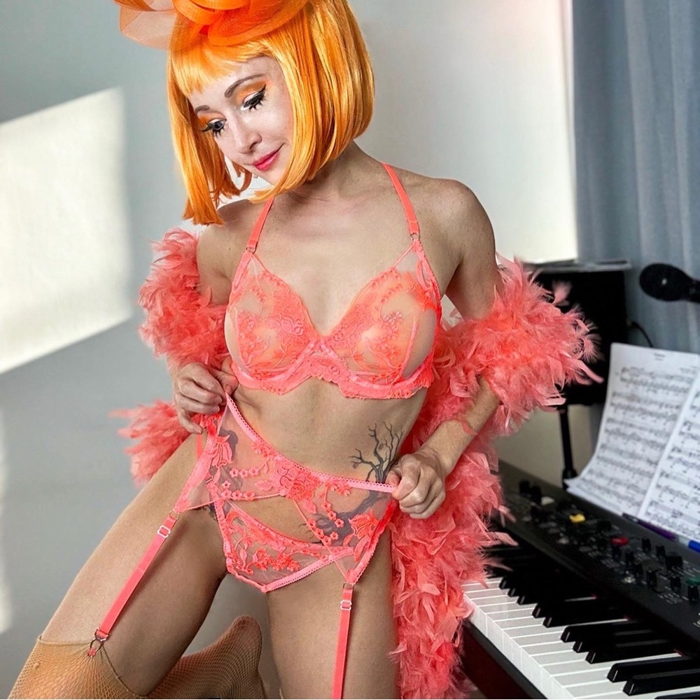 Orange lingerie set